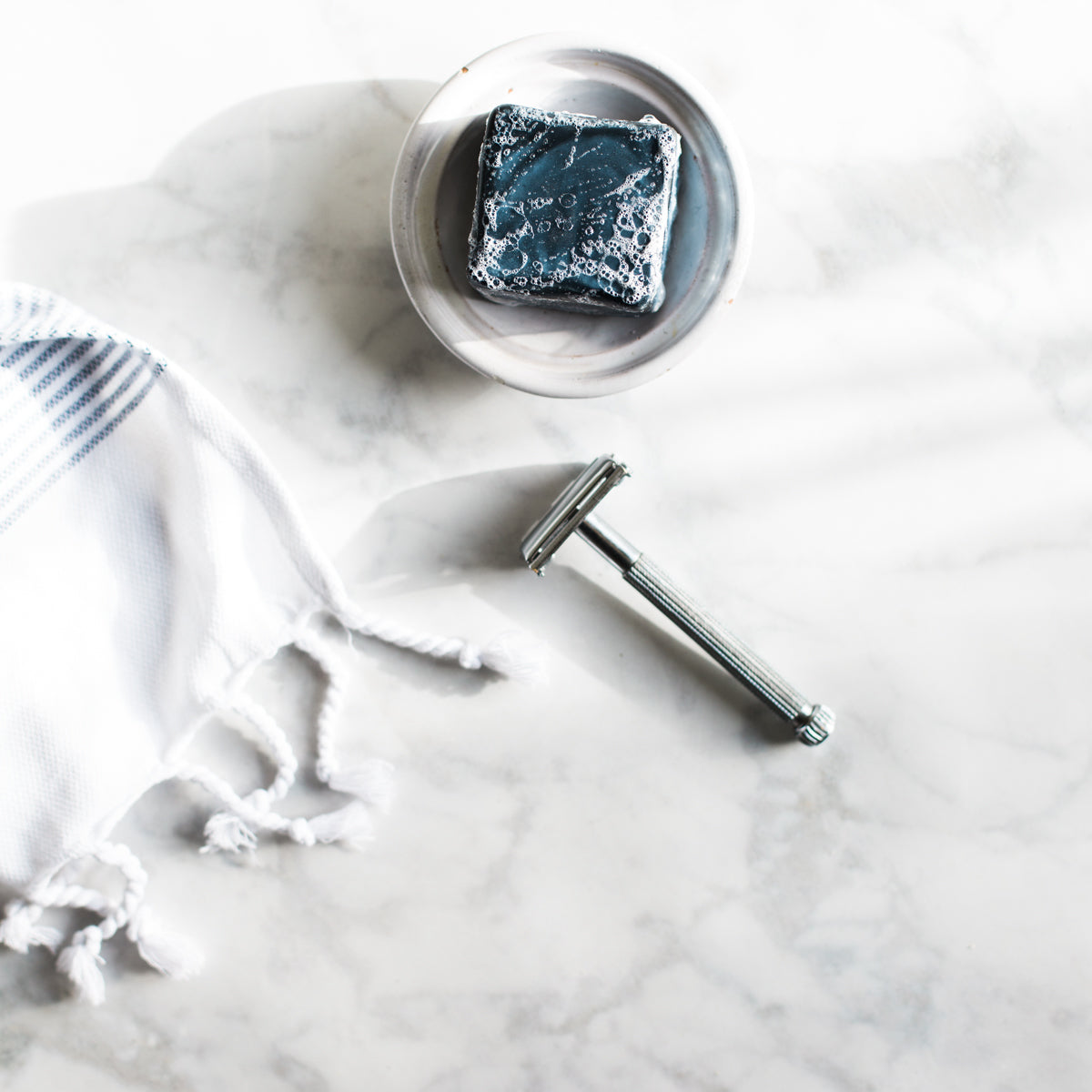 Detox Cleansing Bar with eco-friendly safety razor